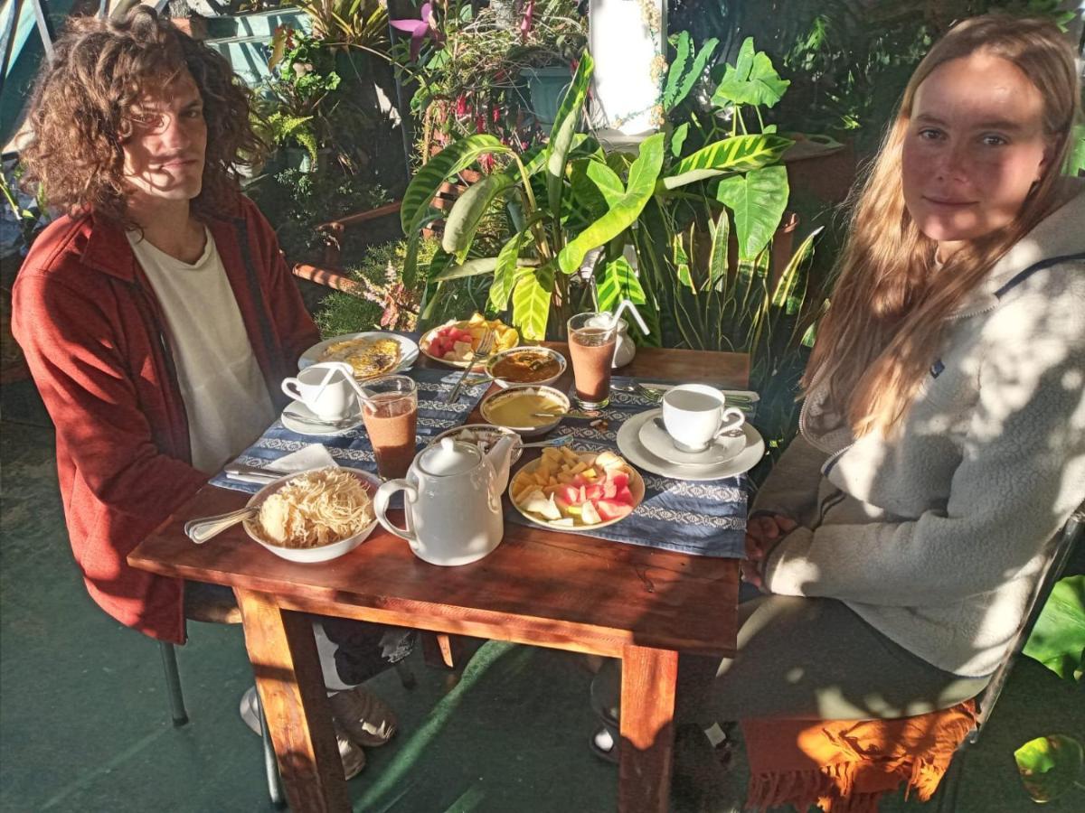 Redwood Homestay Νουβάρα Ελίγια Εξωτερικό φωτογραφία
