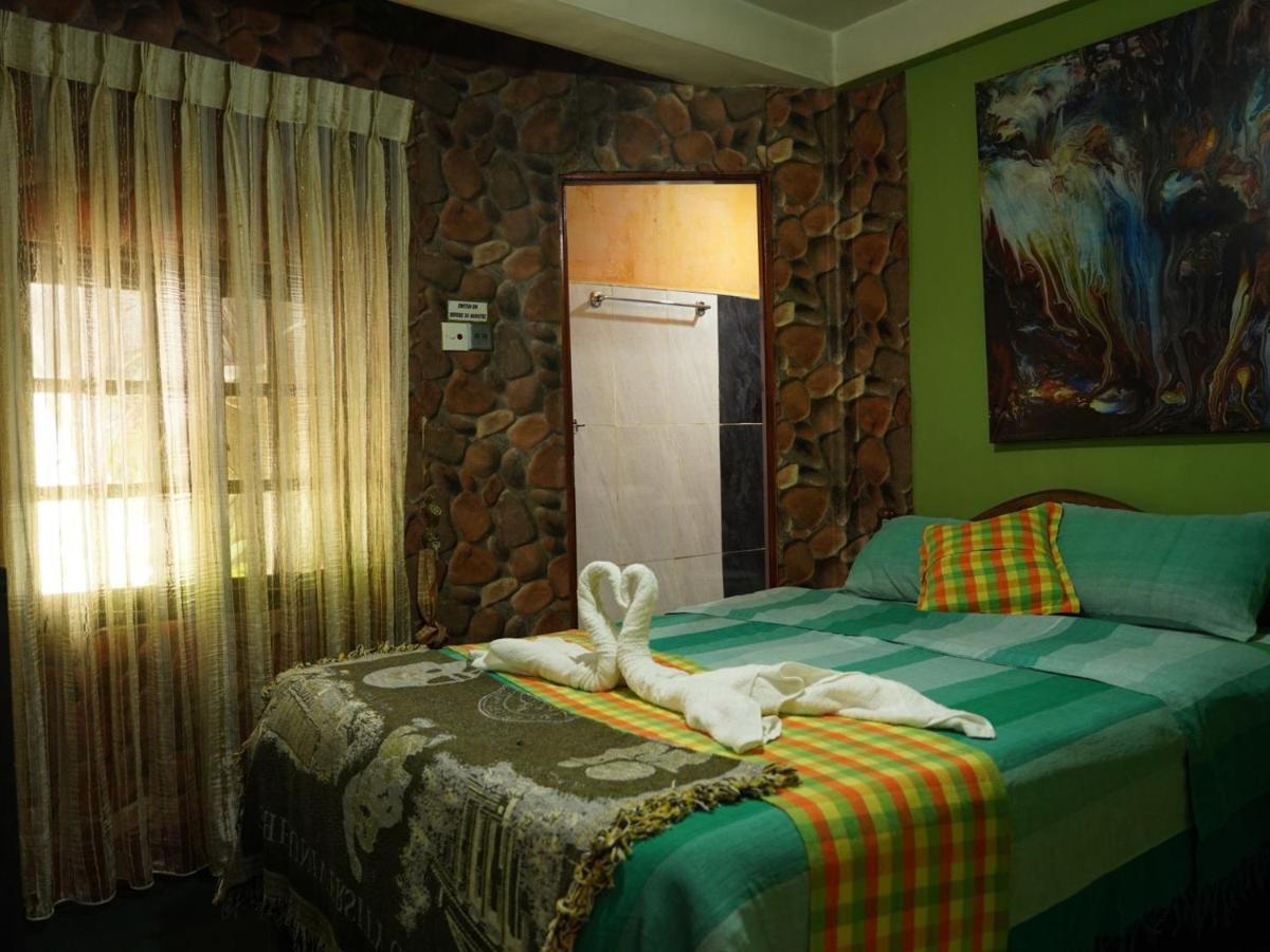 Redwood Homestay Νουβάρα Ελίγια Εξωτερικό φωτογραφία
