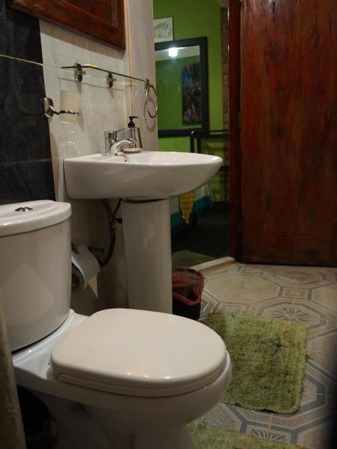 Redwood Homestay Νουβάρα Ελίγια Εξωτερικό φωτογραφία