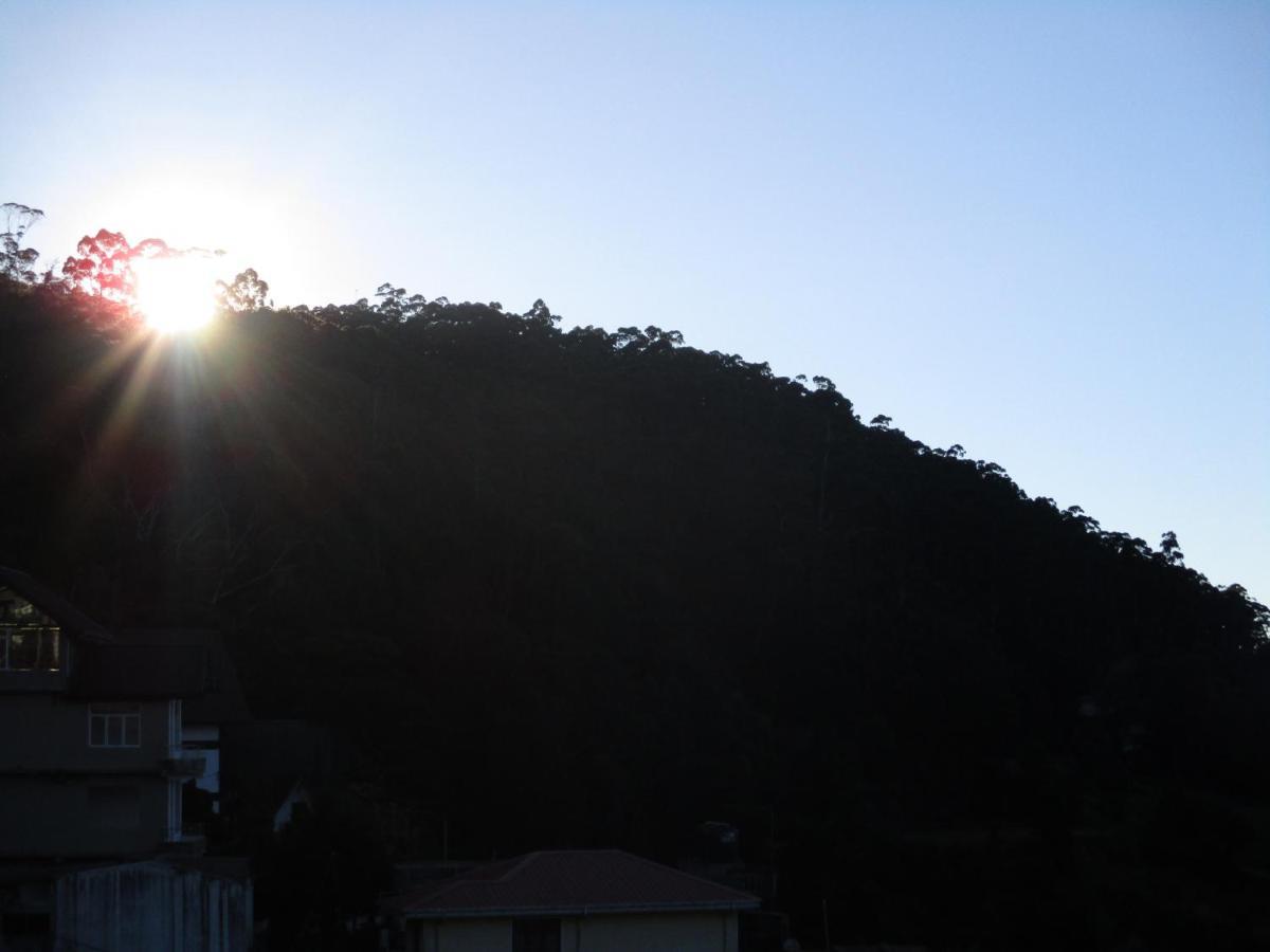 Redwood Homestay Νουβάρα Ελίγια Εξωτερικό φωτογραφία